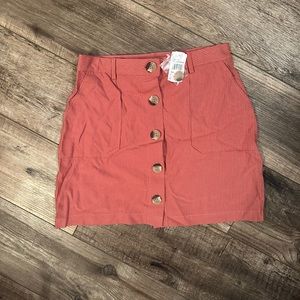 Button skirt